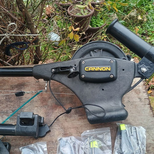 Cannon Uni-Troll 5 Handheld Downrigger like new with accessories gift
