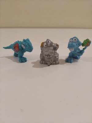 Zuru Smashers Dino figures like new, pack of 3
