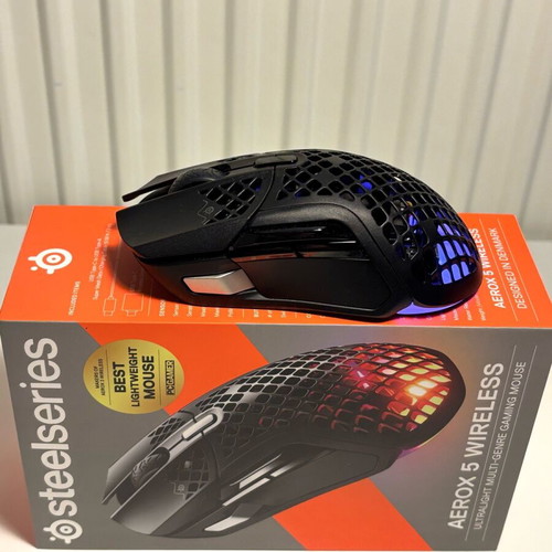 SteelSeries Aerox 5 gaming mouse like new in excellent condition