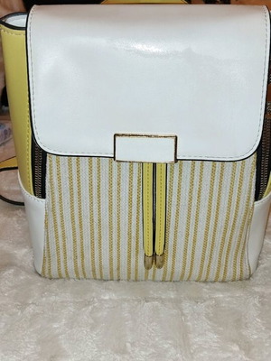 Backpack yellow white like new