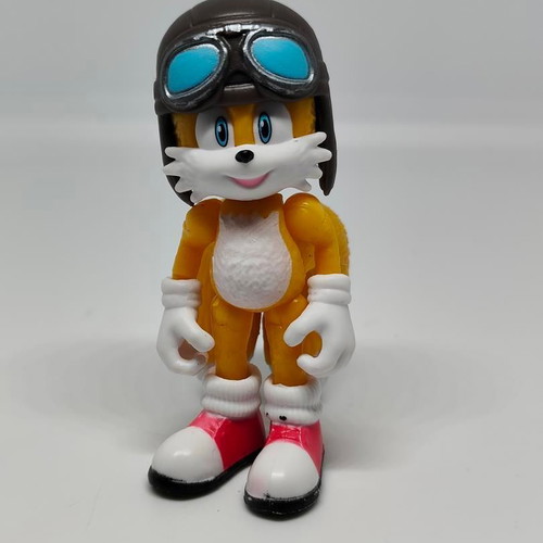 Tails Sonic the Hedgehog collectible figure like new, aviator style