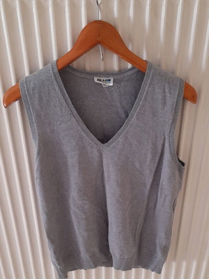 Gray vest size L