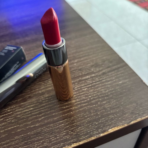 Kiko lipstick red like new