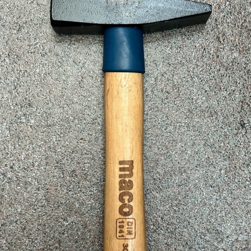 Hammer 300gr with wooden ergonomic handle by MACO new