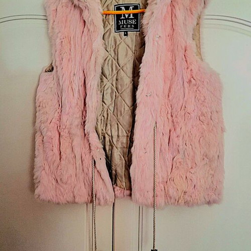 Fur vest women's used, pink with hood, size L