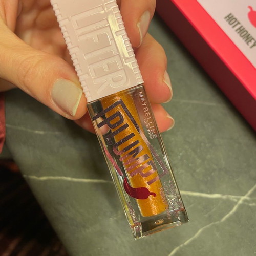 Maybeline lip gloss new