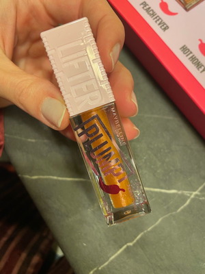 Maybeline lip gloss καινούργιο