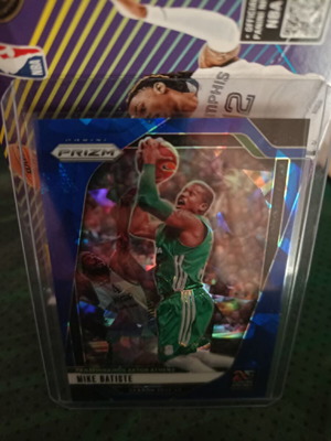 Mike Batiste Blue Prizm 62/125 Panathinaikos card new