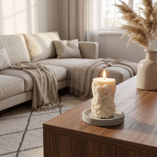 Scented plant-based candle with golden orchid aroma and angel design
