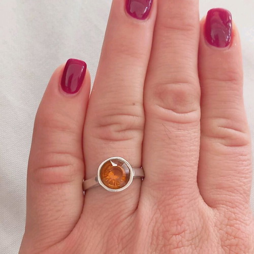 Silver solitaire ring 925 like new
