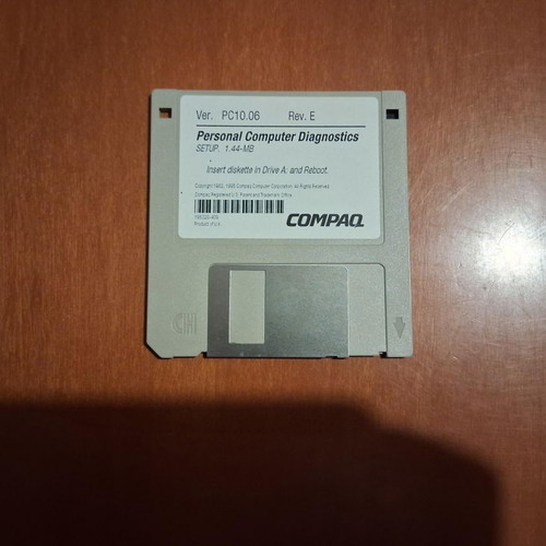 3.5-inch Compaq Personal Computer Diagnostics floppy disk used