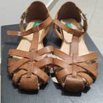Children's brown sandals size 35