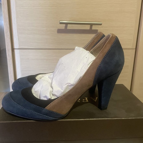CafeNoir women's blue pumps size 39