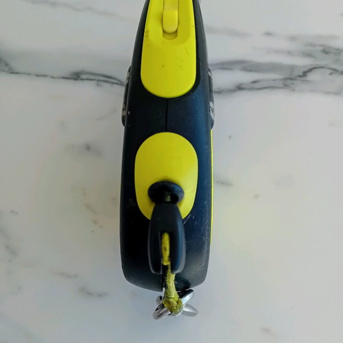 Automatic leash 40cm like new