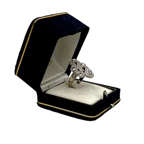 18k Art Deco ring new with brilliant diamonds