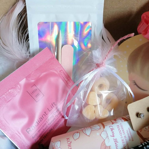 Luxury Beauty & Care Gift Box new