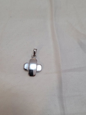 Cross pendant silver, like new, length 2.5 cm, without chain
