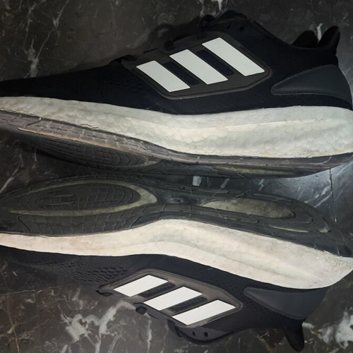 Adidas Pureboost 22 Black White size EU 46 used
