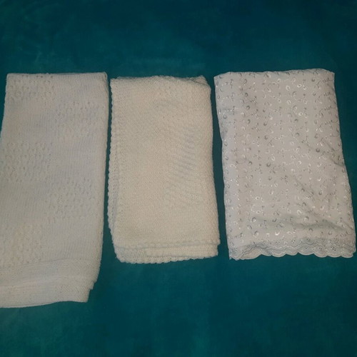 Baby blankets like new, set of 3 pieces