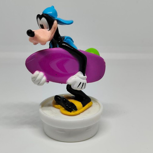 Goofy collectible figure Nestlé surfer like new