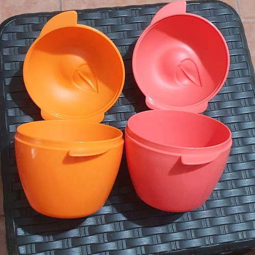 Tupperware apple containers new, pack of 2