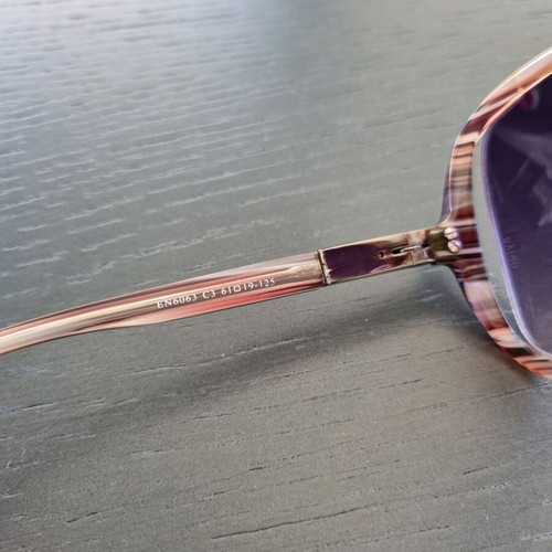 Envy sunglasses like new, burgundy and white