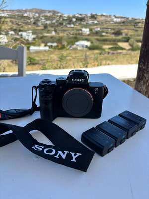 Sony A7R II 48MP like new with 4 batteries, 4K 30FPS, 1080p 120FPS, SLOG 2