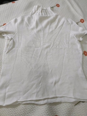 Basic white knitted top one size in excellent condition