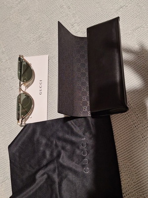 Gucci sunglasses, black