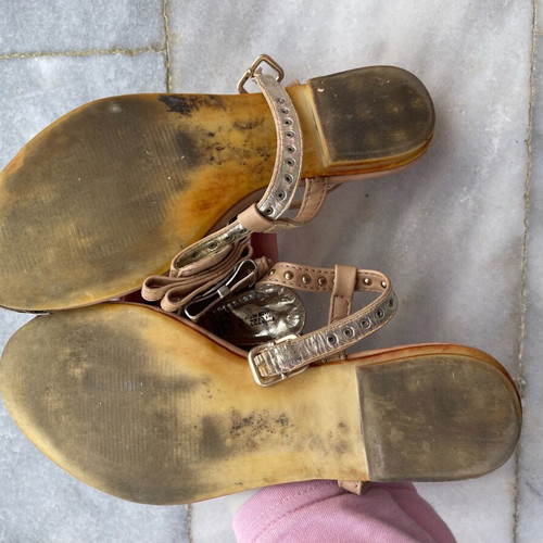 Migato flat sandals used size 37 beige