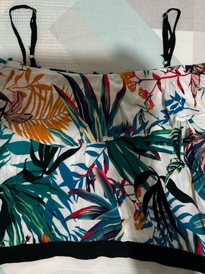 Lynne crop top like new, multicolored, size S