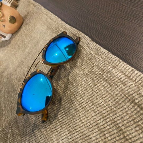 White Shark sunglasses new with blue lens and brown frame