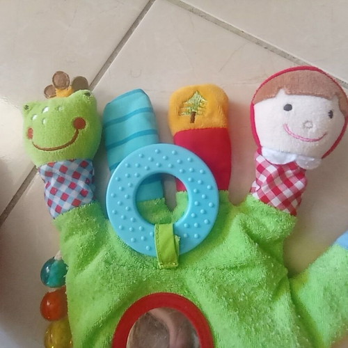 Baby toys used Fisher Price, Lamaze, Itsmagical set of 3