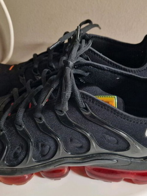 Nike Vapormax Plus men's shoes like new, size 45.5, black