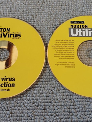 Norton Antivirus & Utilities for Macintosh set of 2 CD-ROMs like new