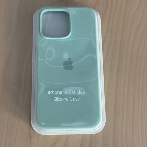 Apple iPhone 16 Pro Max silicone case
