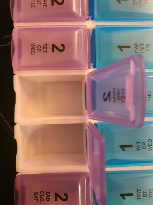 Large pill box new for 2 weeks