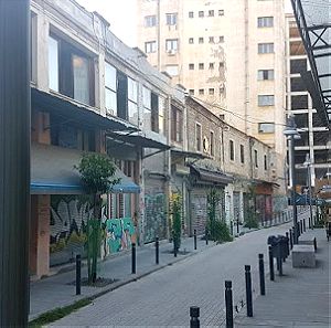 Πωλείται επιχείρηση εστίασης - καφέ Franchise στο κέντρο της Θεσσαλονίκης