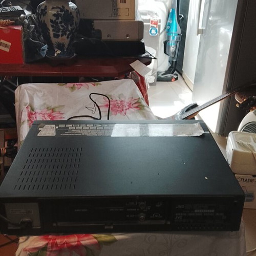 JVC video cassette recorder, needs service