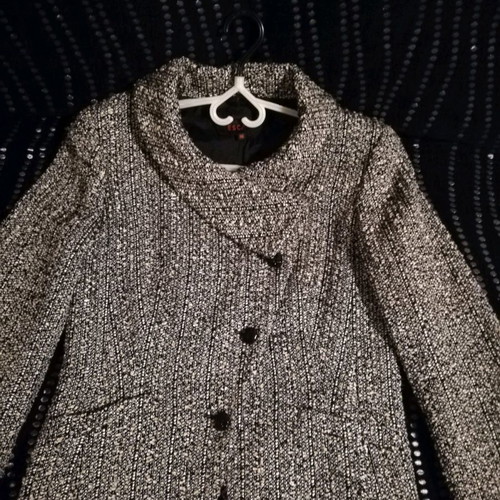 Escada blazer like new, size 36-38, wool and silk