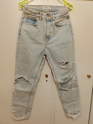 Pull & Bear jeans like new, size S, white and blue
