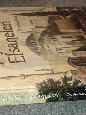 Ayasofya Efsaneleri book like new, Turkish language