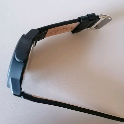 Oozoo watch used, black with leather strap