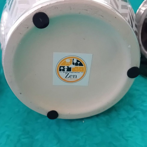 Zen decorative vases like new, pack of 2, ceramic with silver design