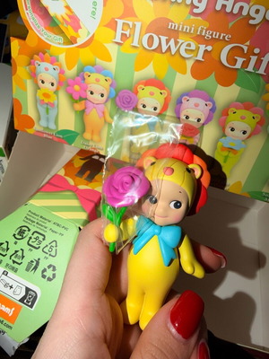 Sonny Angel Flower Gift Series brand new