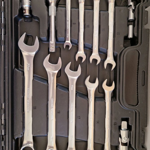 Tool kit workshop wrench set 82 pieces new