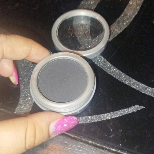 Biolife eyeshadow new, black iridescent