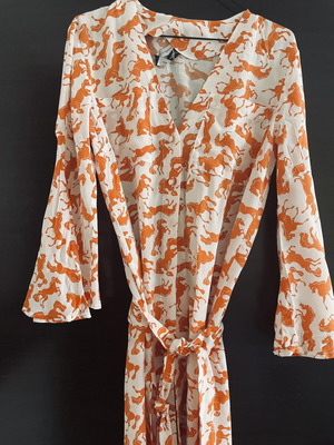 Nadia Rapti dress like new with buttons and side slits, white and orange