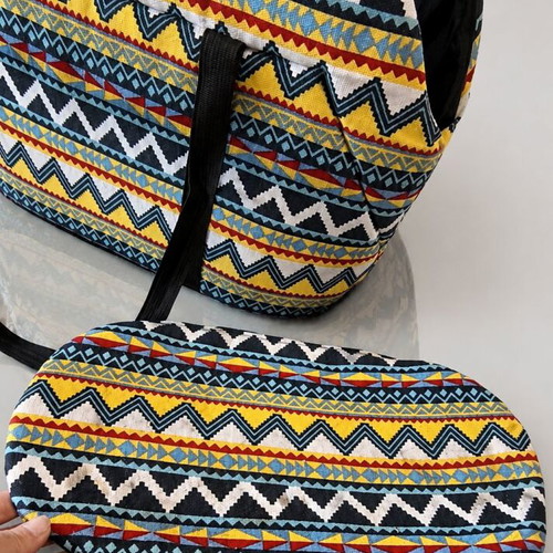 Lyla Shoulder Sling Pet Carrier like new, breathable for small pets