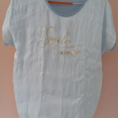 Women’s blouse new, size large